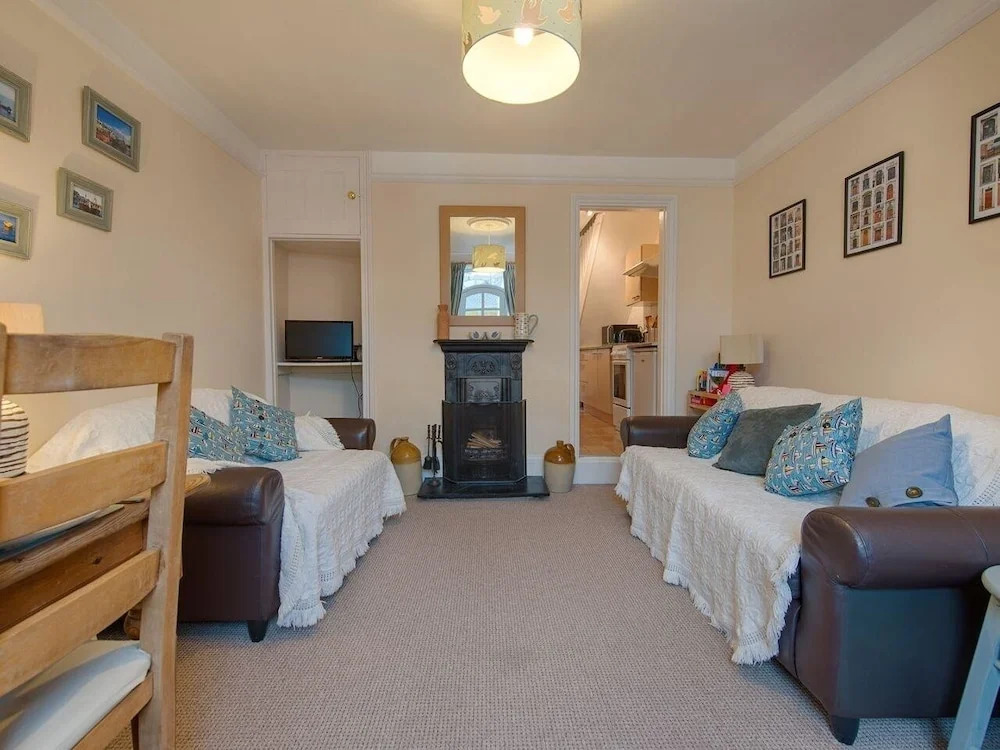 25a Church Street
