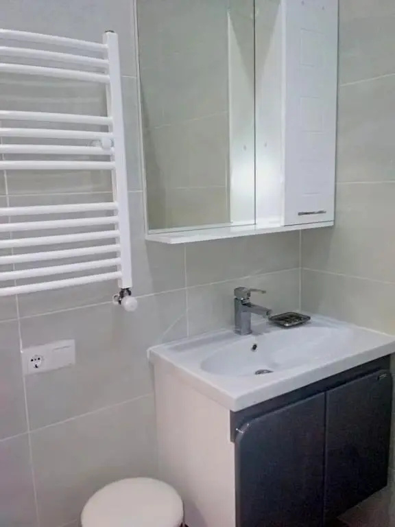 Cozy and comfortable! 35, Zhiuli Shartava Street, Saburtalo,Tbilisi