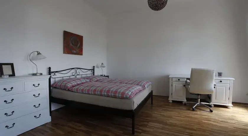 Sonnige Wohnung am Augarten
