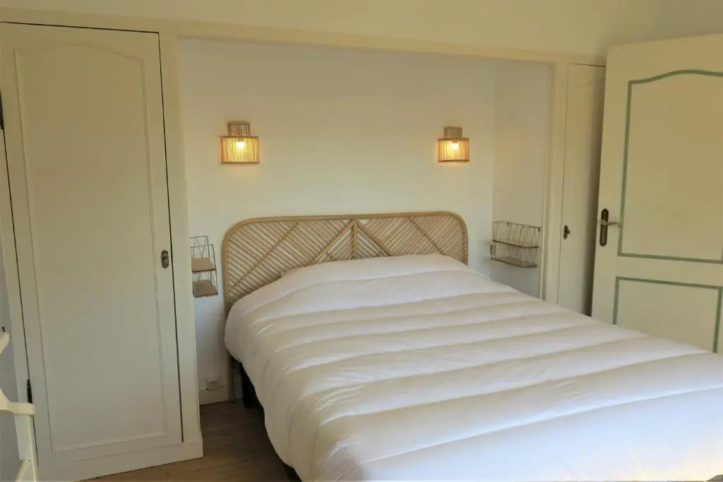 Maison avec WIFI, jardin, à 900m de la plage de Trestraou à PERROS-GUIREC Ref 849