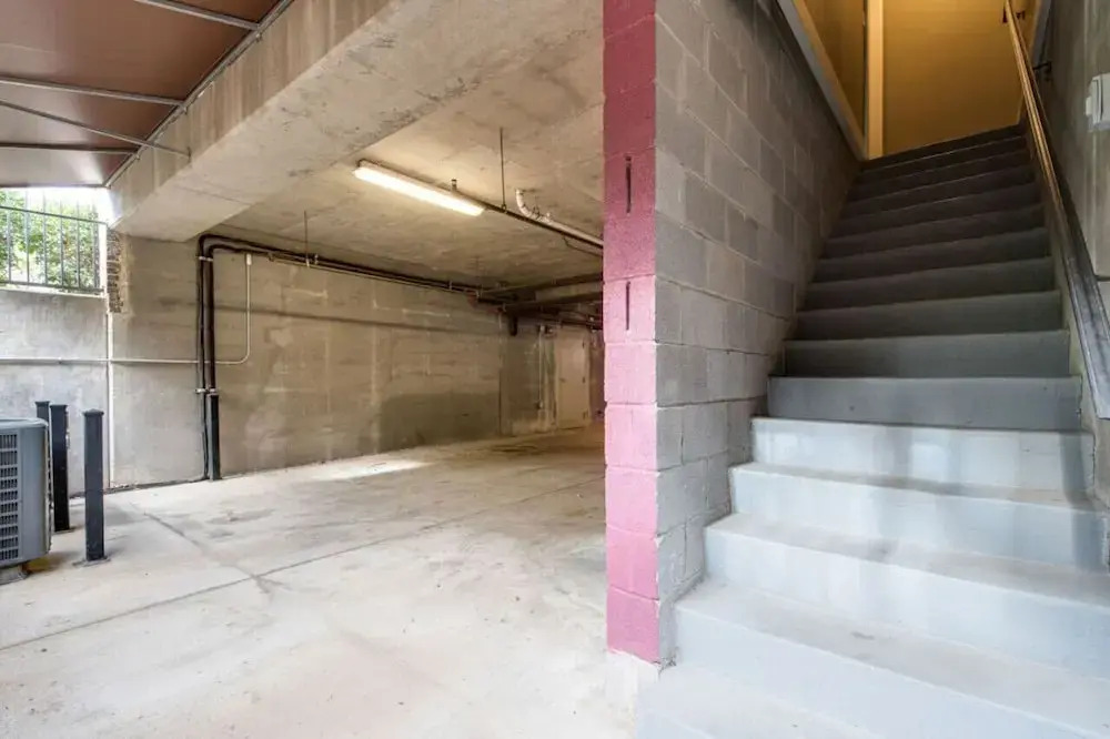 Corner King - King Size Beds, Close to Vandy & Broadway