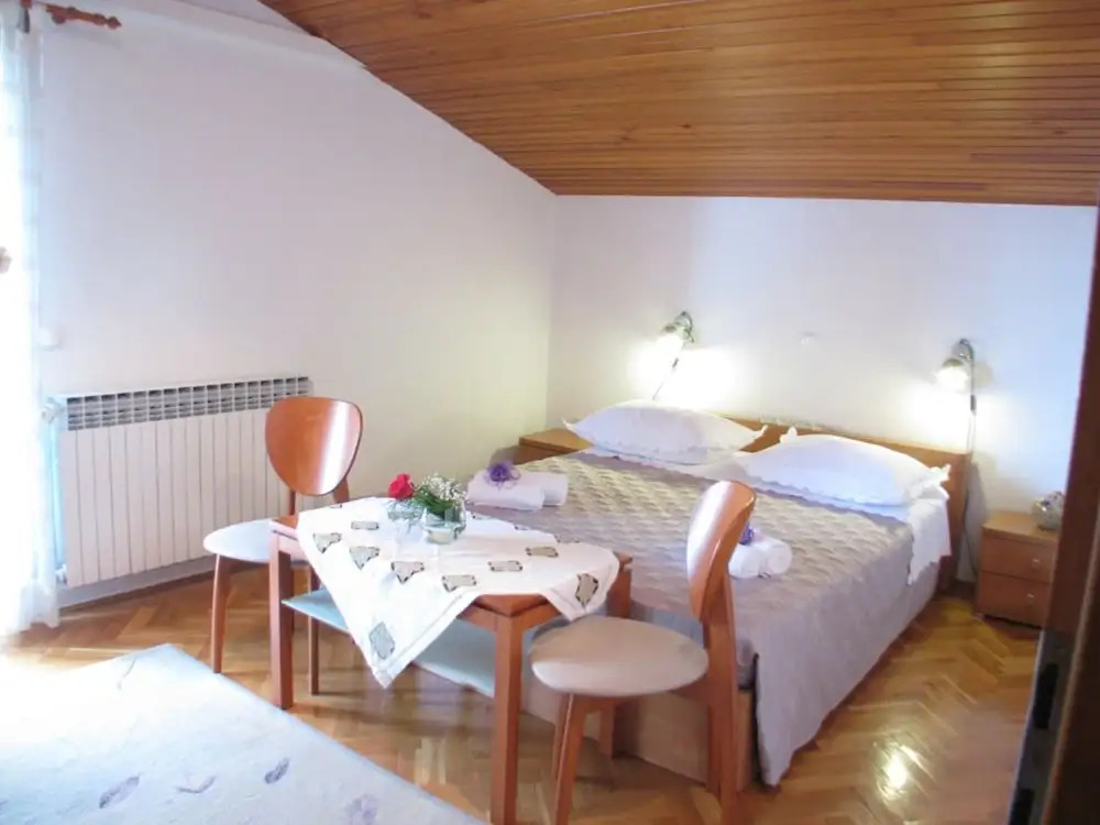 Alluring Holiday Home in Makarska With Garden