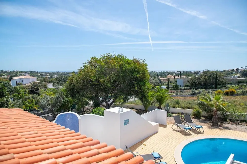Pomba Beautifully Renovated With Heated Pool