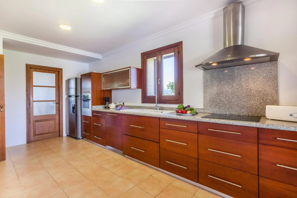 Villa Guillona by Sealand Villas
