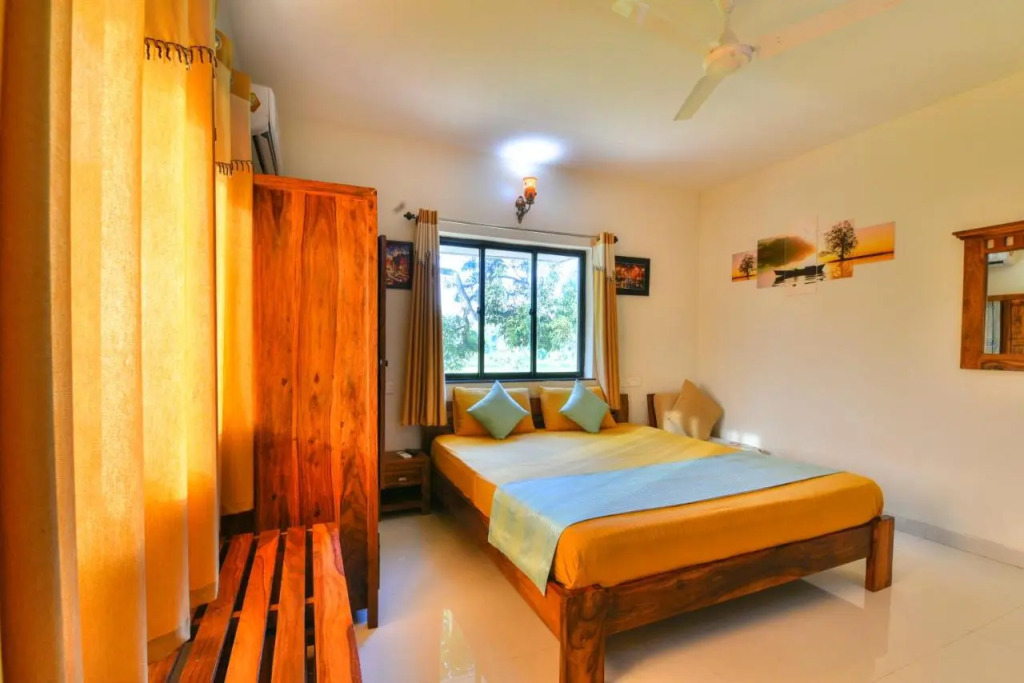 Monarch suites