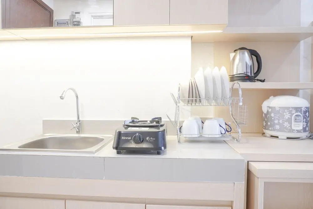 Comfort And Warm 2Br At Parkland Avenue Apartment