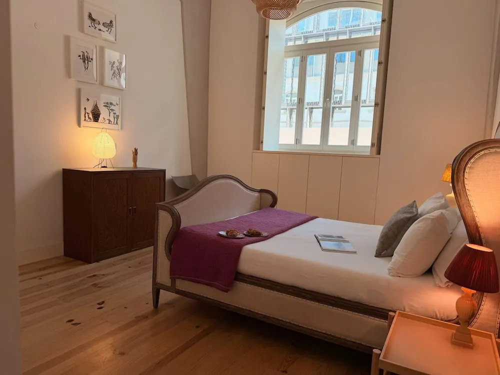 Stylish Apartment Near Timeout Market