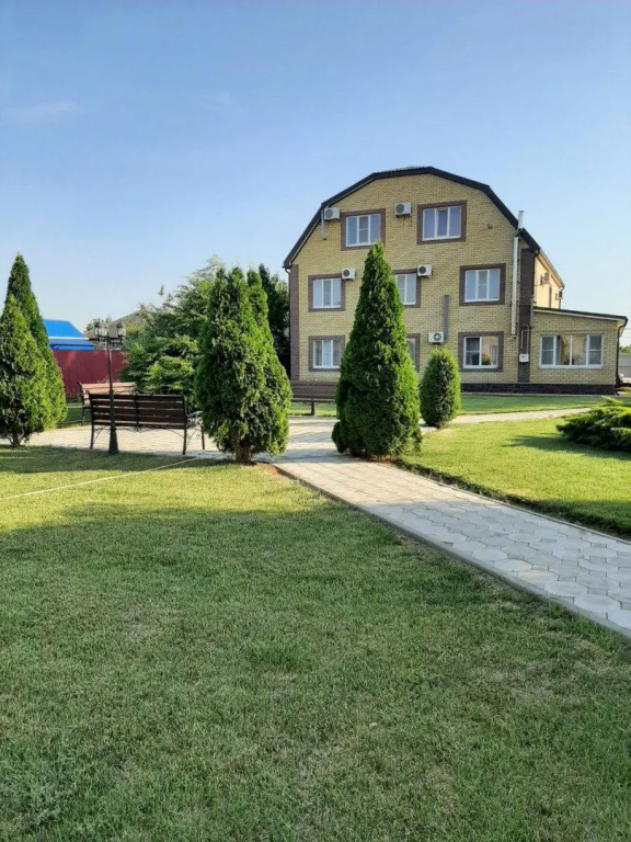 Guest House on Pobedy 7A