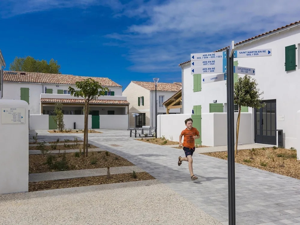 Apartment in Ile de Re With Terrace or Garden