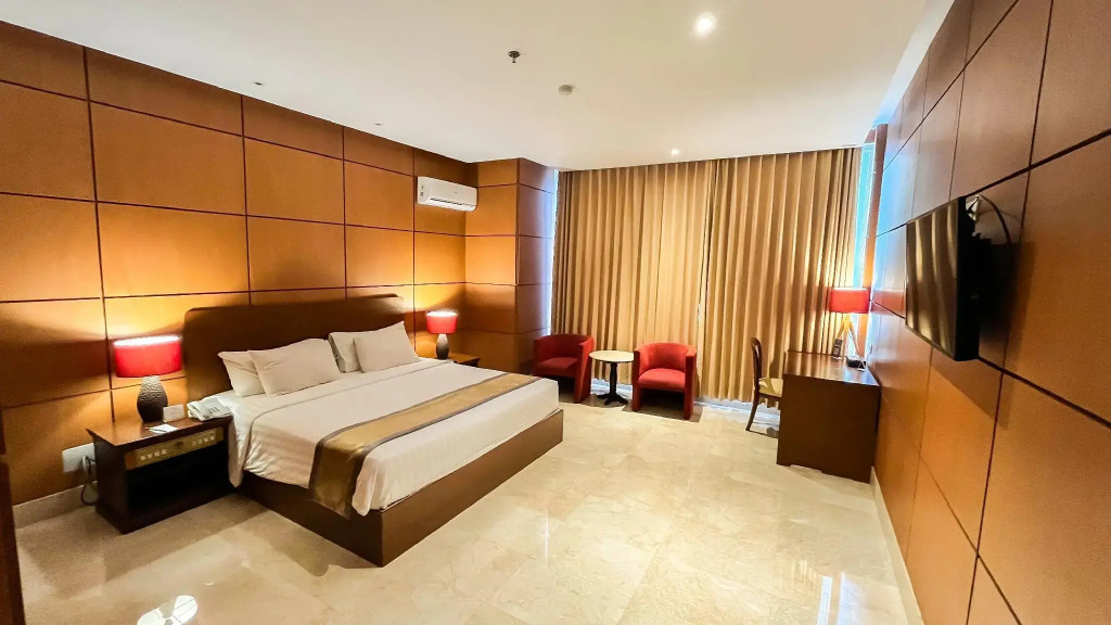 Royal Senyiur Hotel