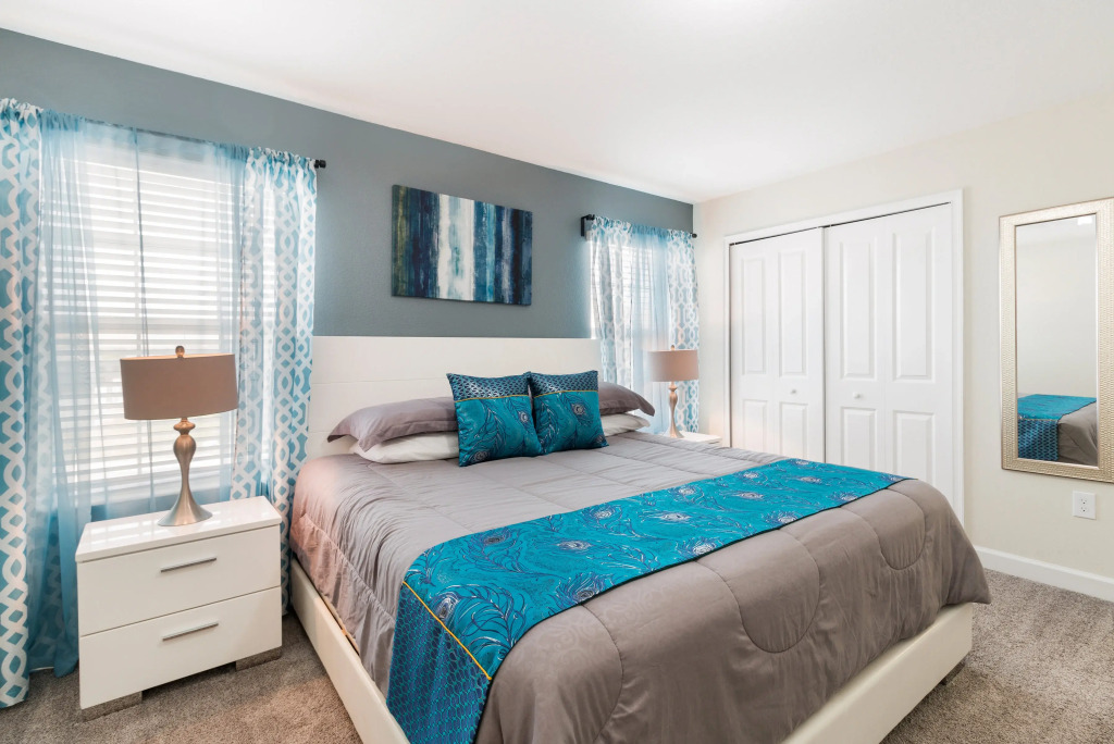 4 Bedrooms 3 Bathrooms Storey Lake 4829 Rc