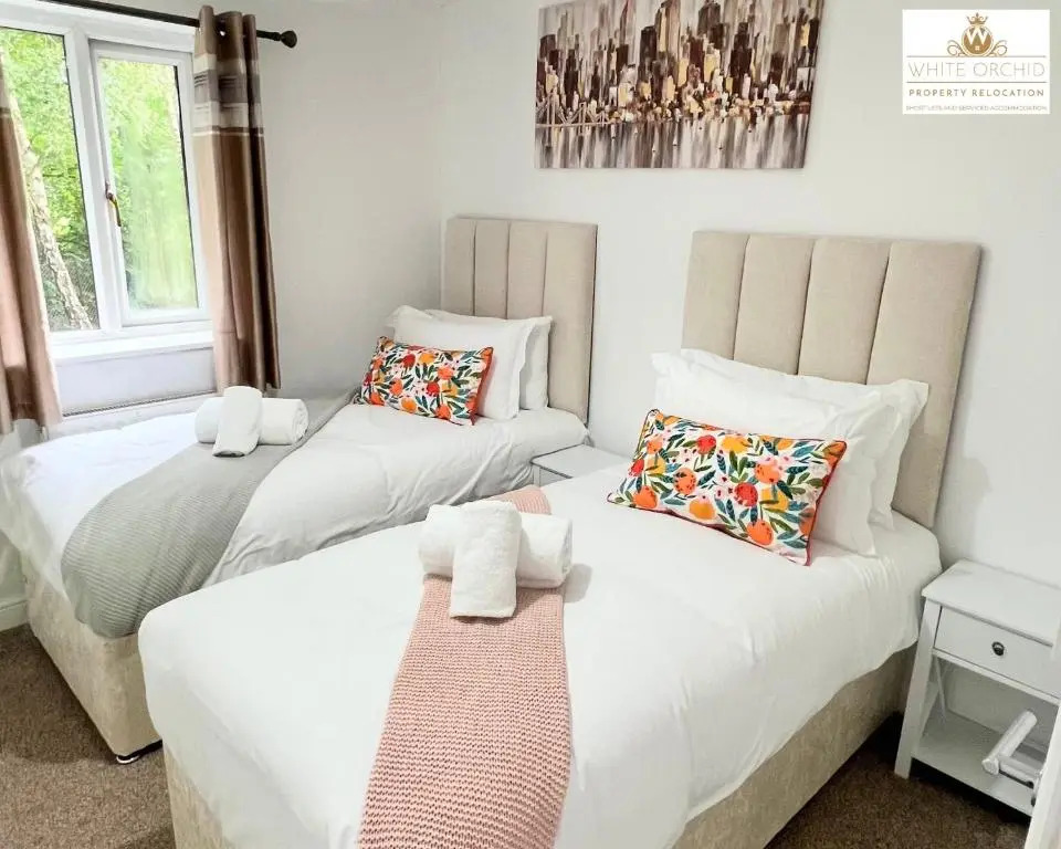 2 Bed Apartment in Stevenage Hertfordshire By White Orchid Property Relocation Short Lets & Serviced Accommodation Sleeps 5 Guests Leisure & Business