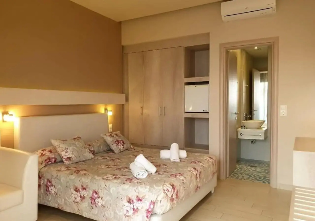 Saradari Beach Hotel