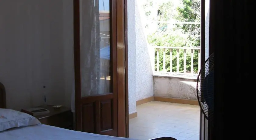 Casa White Jasmine