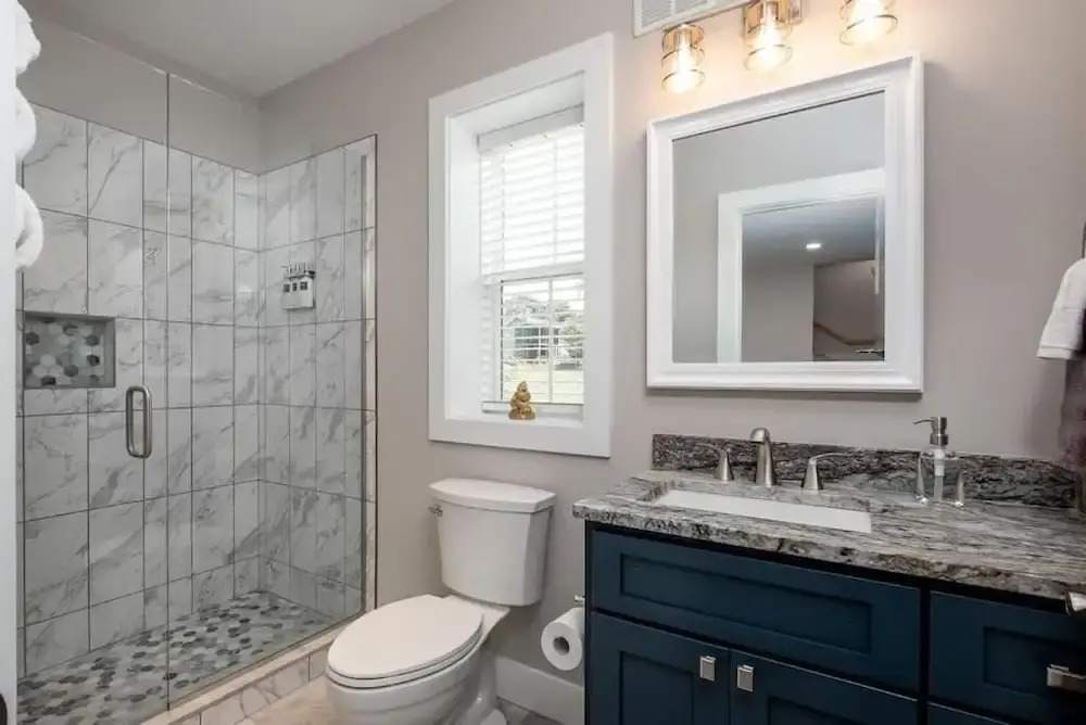 Walkable Downtown 5BR - Hot Tub and Resort Access