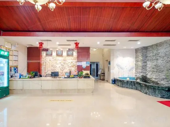 花祺巨幕影院酒店 儋州那大镇夏日广场汽车站店