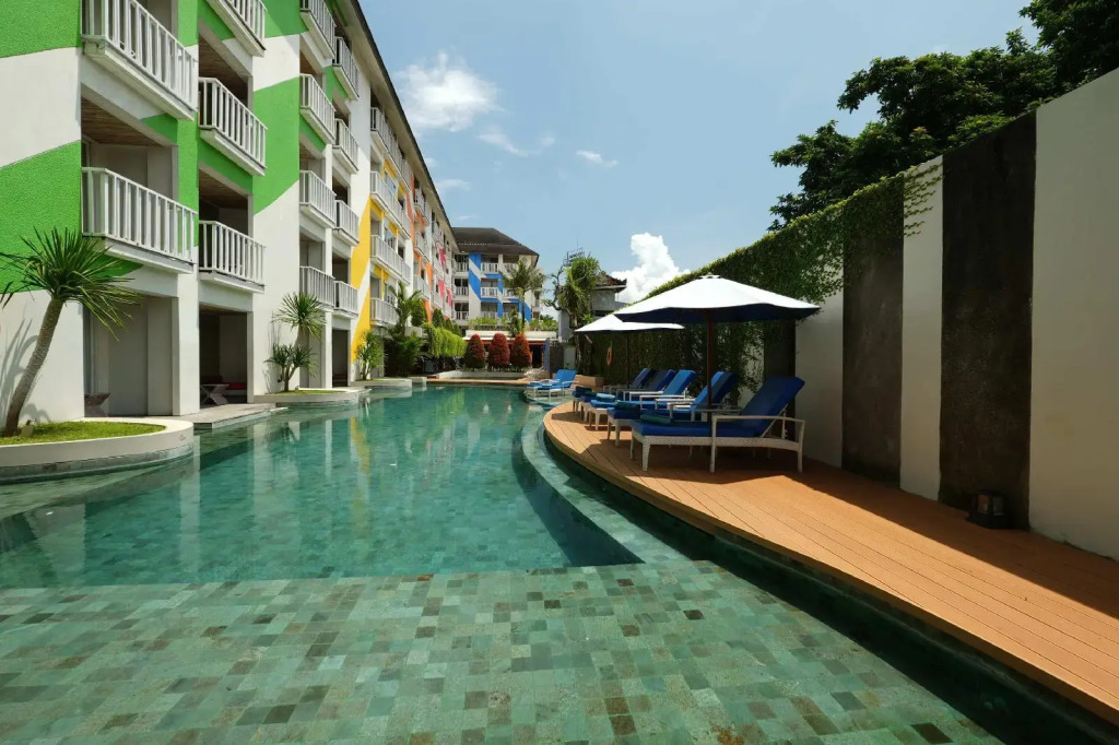 Bliss Surfer Hotel Legian