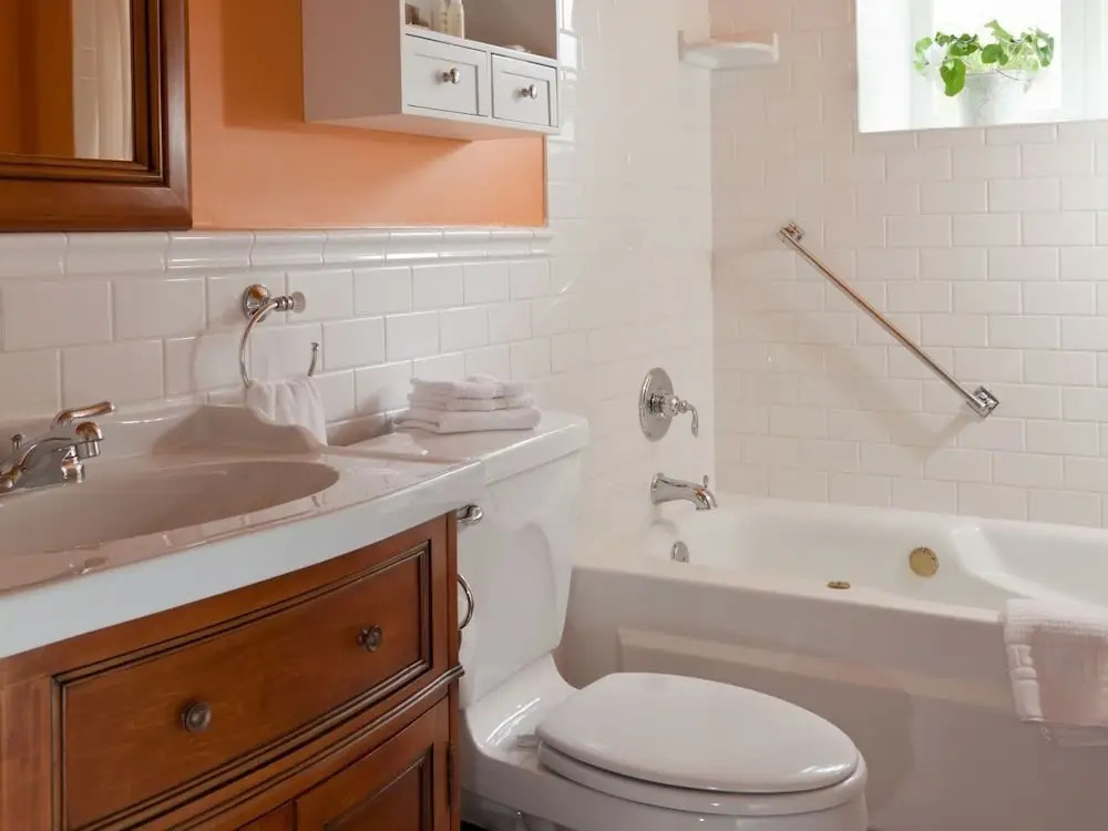 Abbeymoore Manor Bed & Breakfast Inn