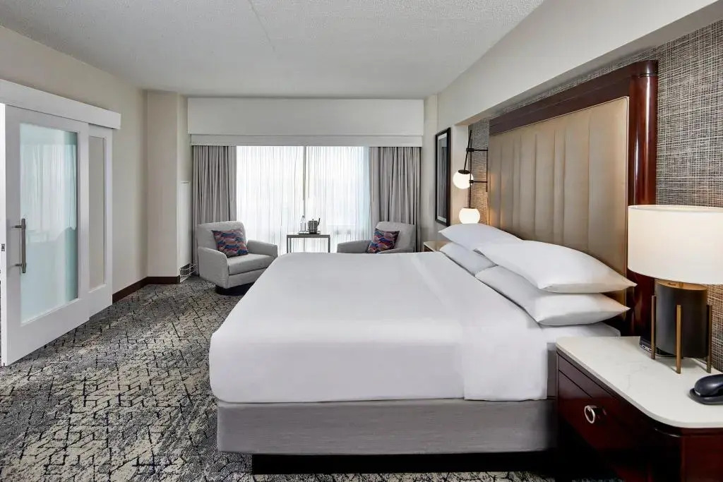 Sheraton Indianapolis Hotel at Keystone Crossing