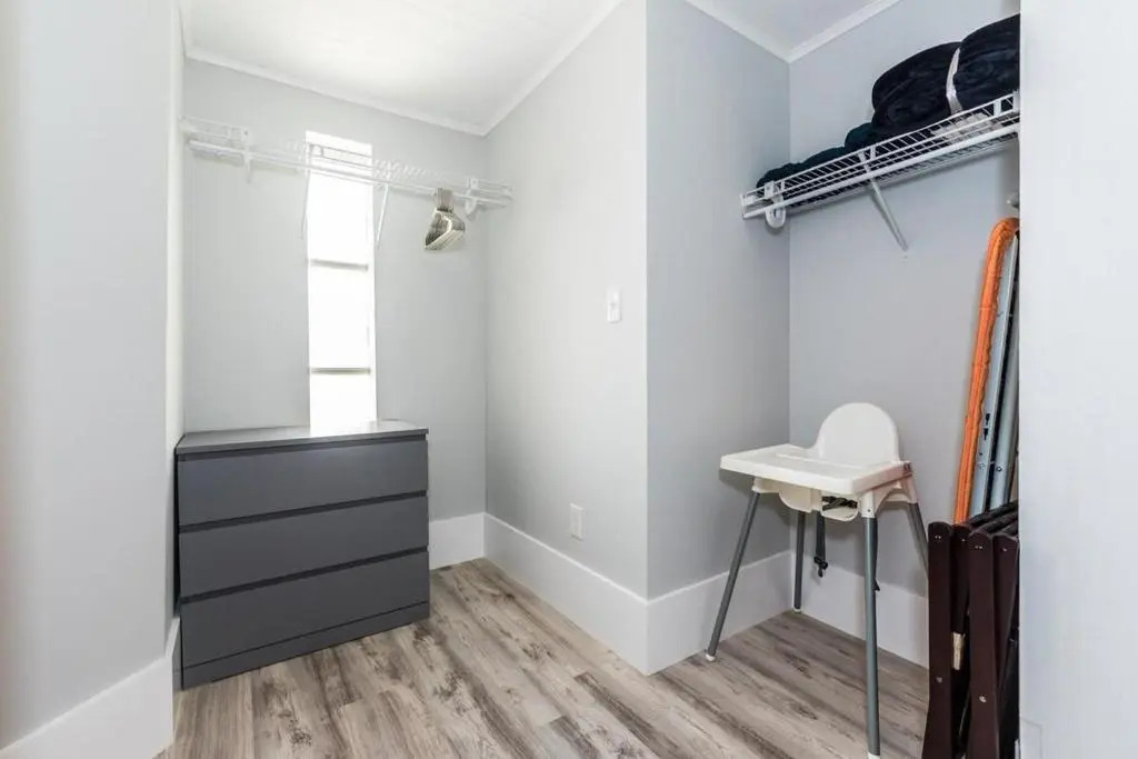 20 Hypolita - Luxury Downtown Apartment