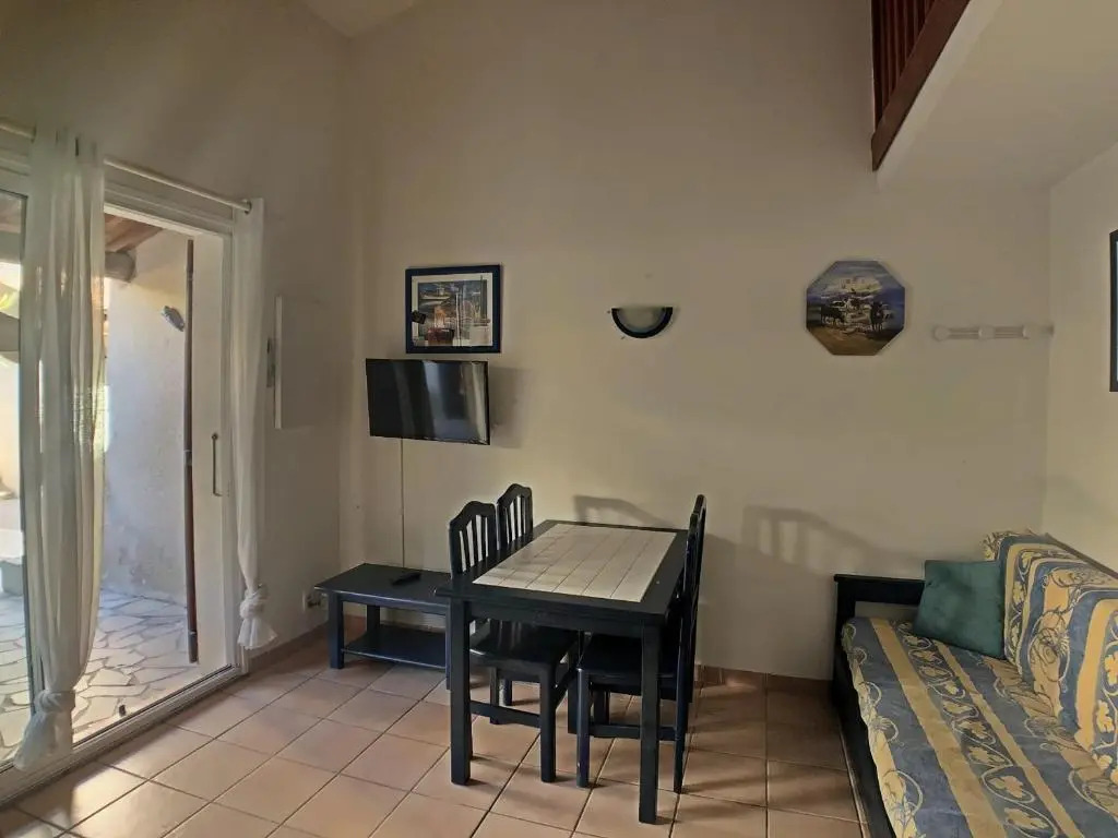 Appartement Saintes-Maries-de-la-Mer, 3 pièces, 6 personnes - FR-1-475-16
