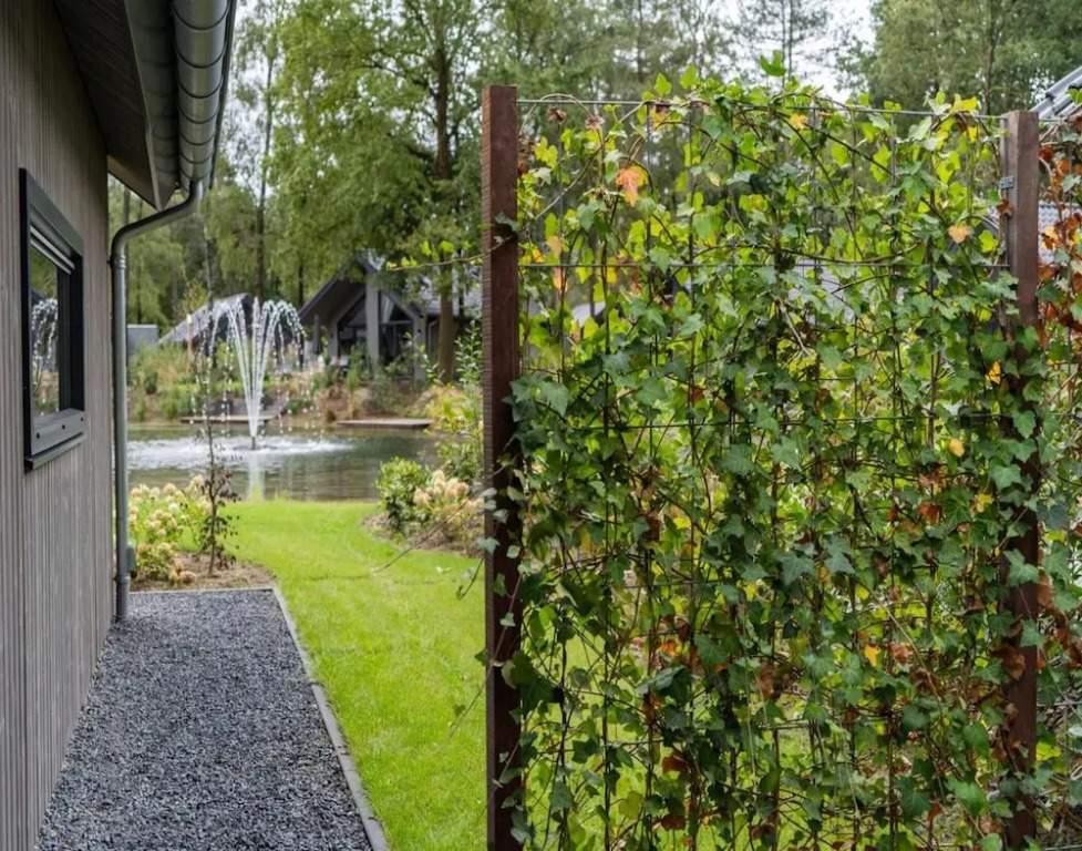 Eco Villa in Latour with Garden Sauna