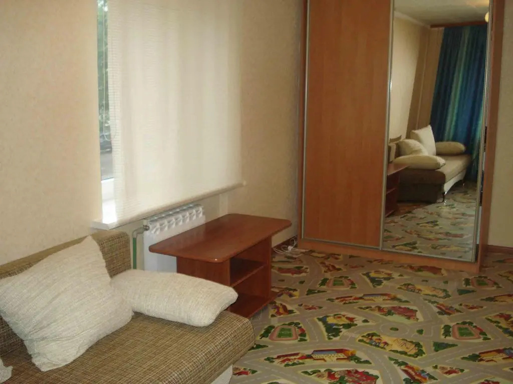 Apartment on B. Hmelnitskogo