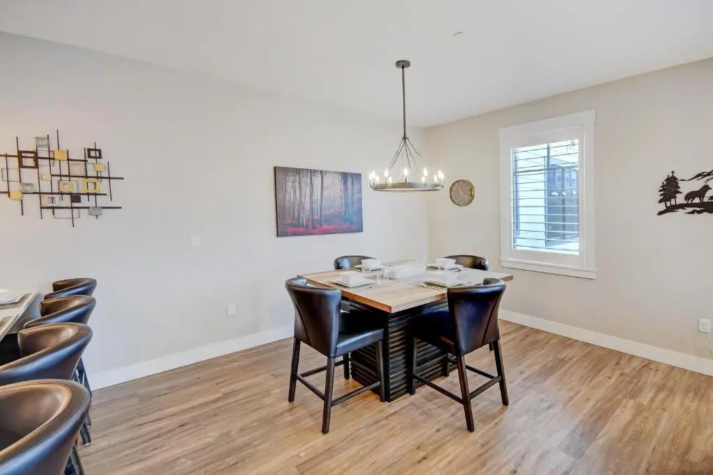 New Luxury Loft #103 Near Resort Huge Hot Tub & Views - FREE Activities & Equipment Rentals Daily