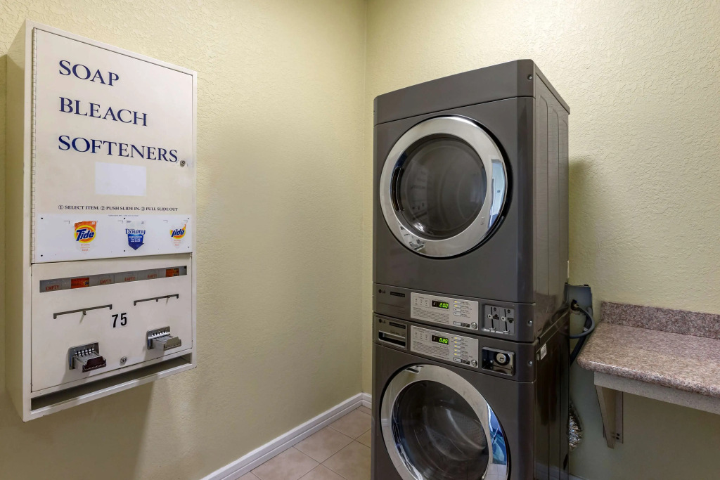 Best Western Plus Springfield Airport Inn