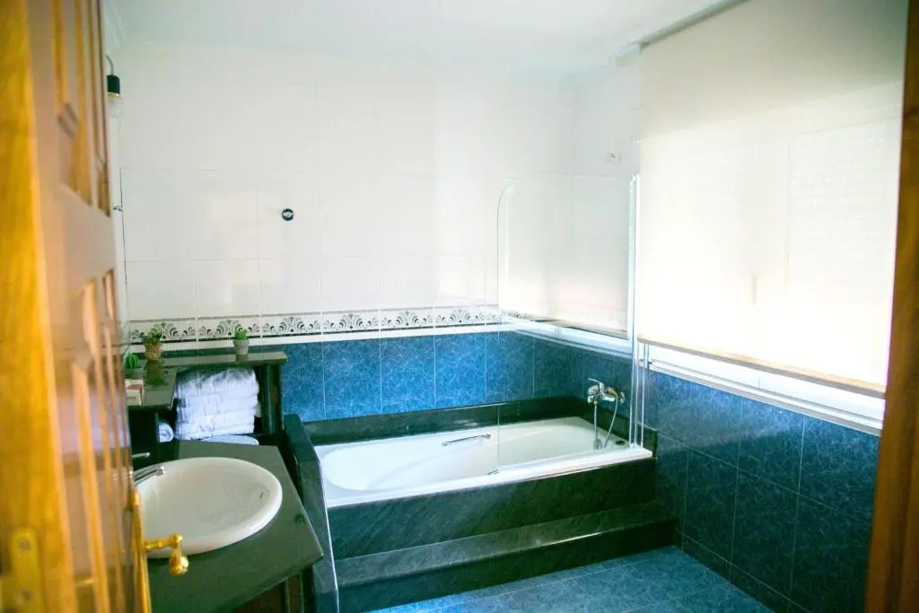 House with 4 bedrooms in Cuntis with wonderful mountain view private pool enclosed garden 18 km from the beach