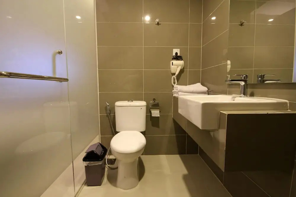 Sky Inn Express Hotel