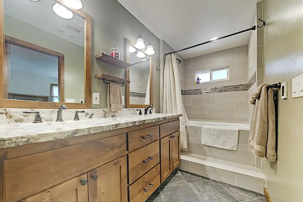 42327snw 3 Bedroom Home