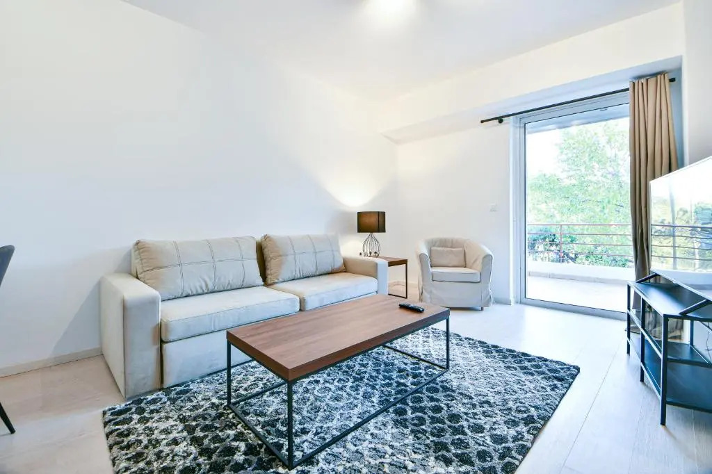Fully-Renovated Apartment in Palaio Faliro
