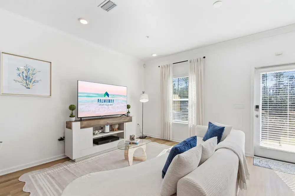 New Sleeps 7 Beach Fun Dining Palmaway