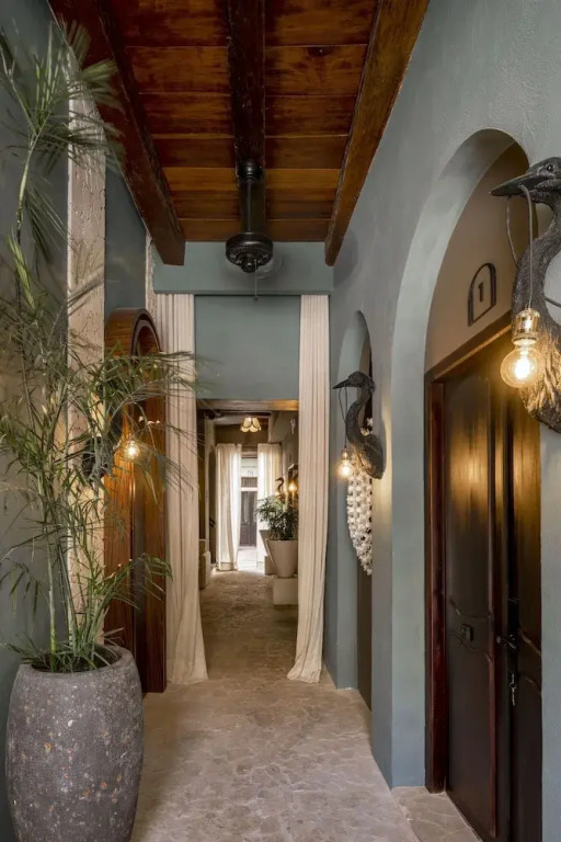 Privado Designer Boutique Hotel