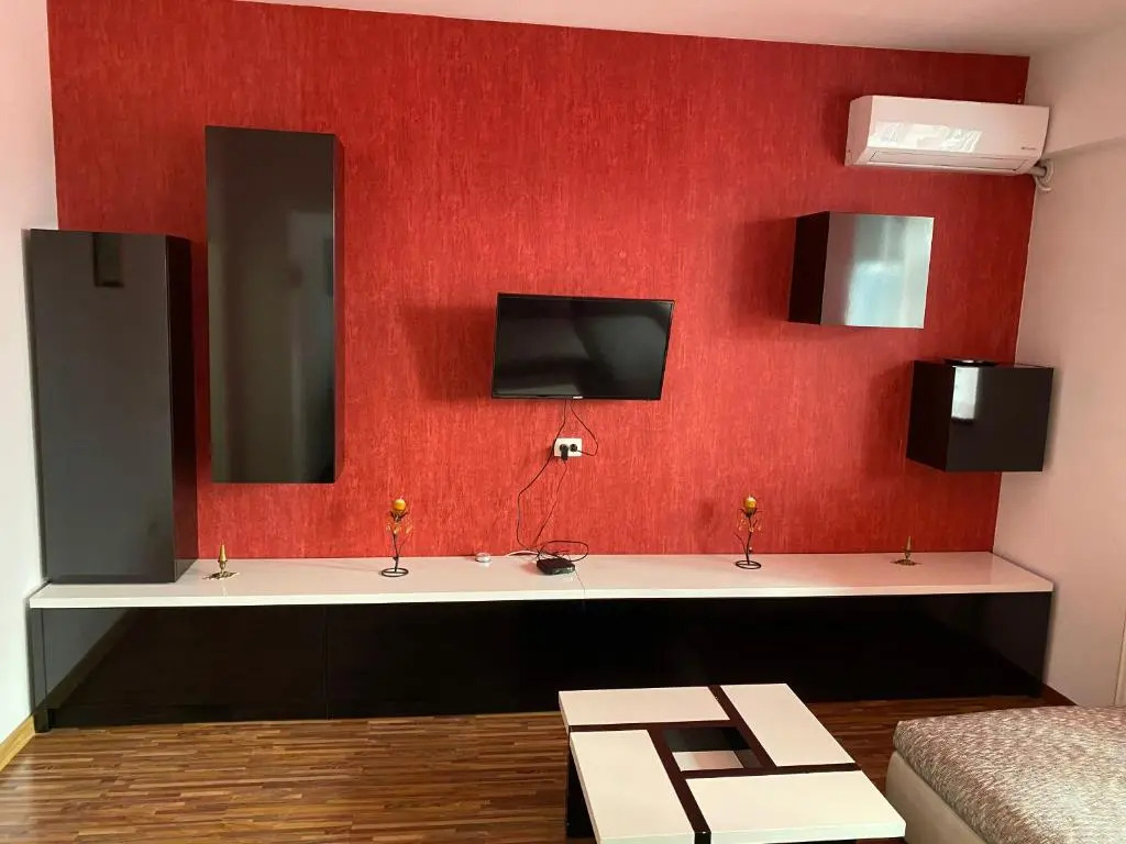 Cosmin Apartament Sondelor 4