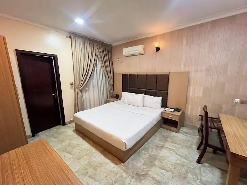 White Eagle Hotel