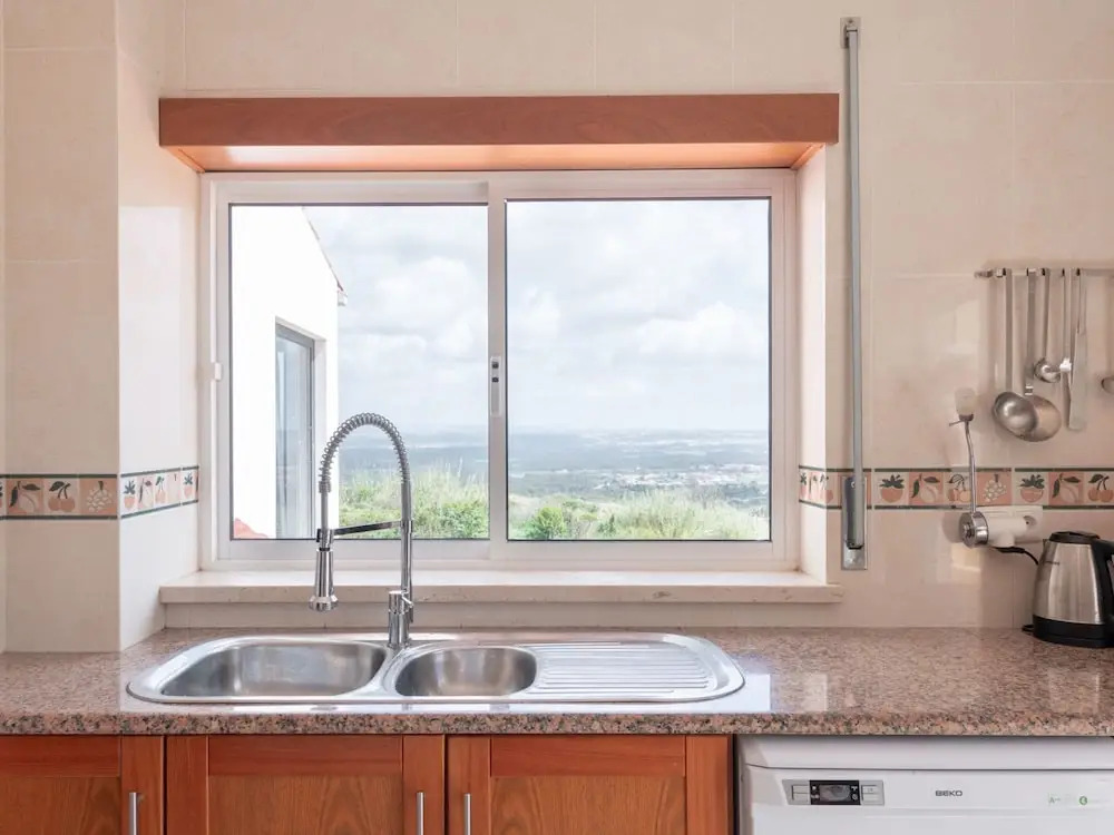 Oceanview Cliff Retreat