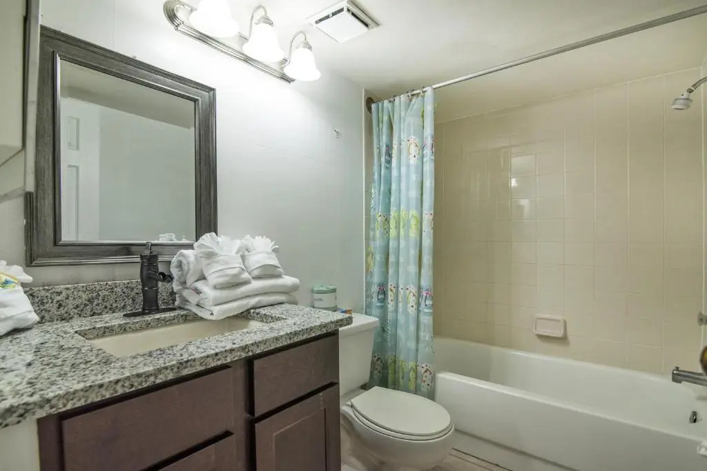 Luxury Shorewalk Water Front 2 Bedroom 2 Bathroom 3Mins IMG 5 Mins Beach