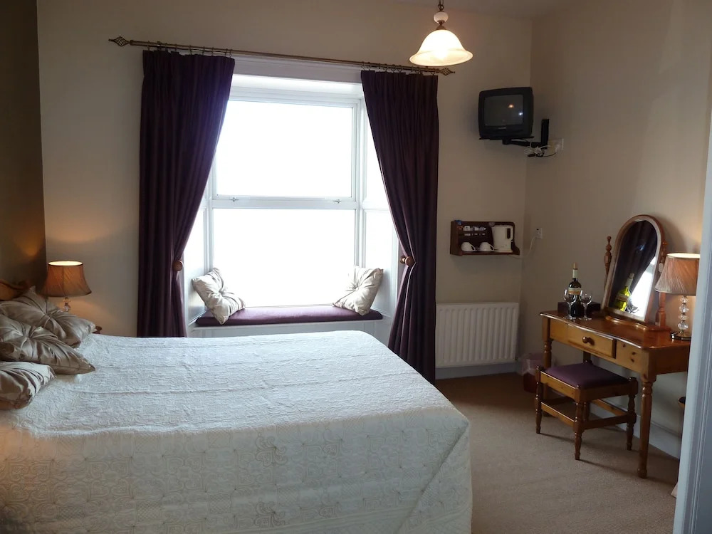 The Strand Seafood Bistro and Guesthouse