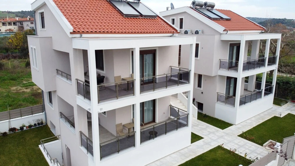 Kallis Apartments