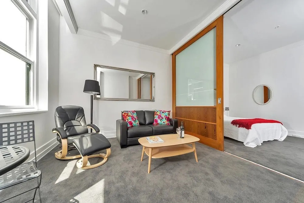 QV Deluxe Hotel Apartment - 786