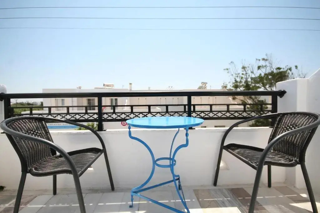 Mare Naxia Hotel