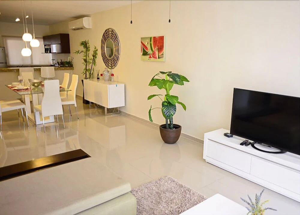 Sabbia Apartment D405 by iMexico
