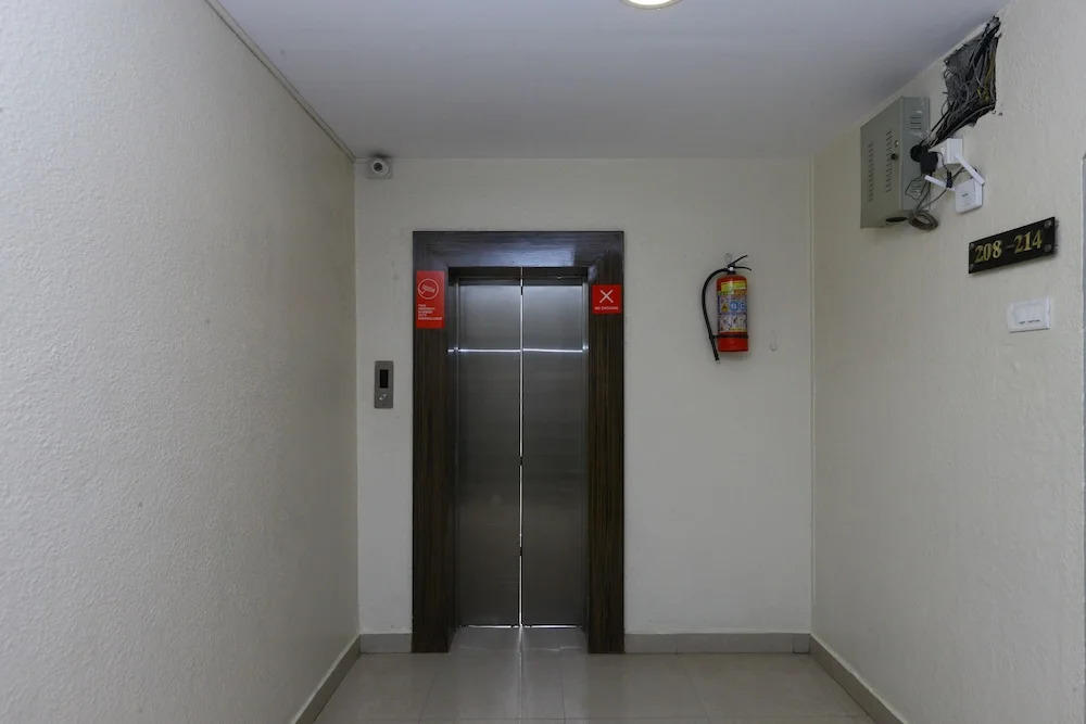 Hotel Planet Grande by OYO Rooms