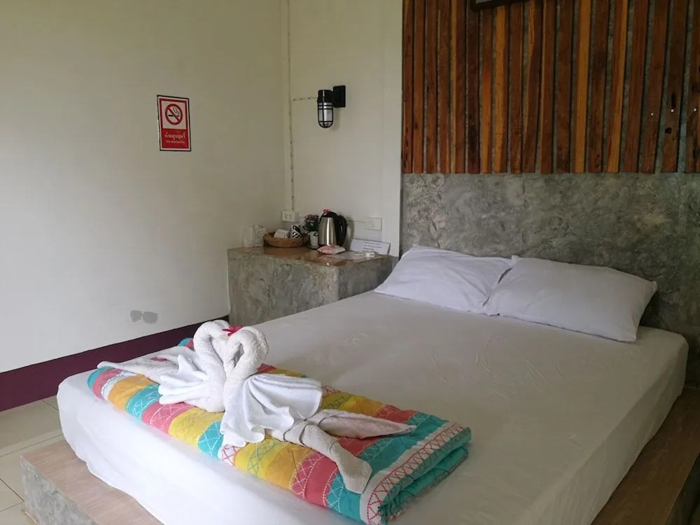 Charoensook Resort