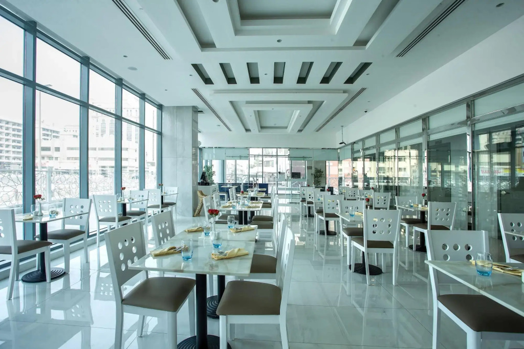 Отель City Avenue Al Reqqa Hotel