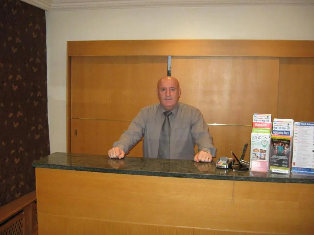 Americana Hotel