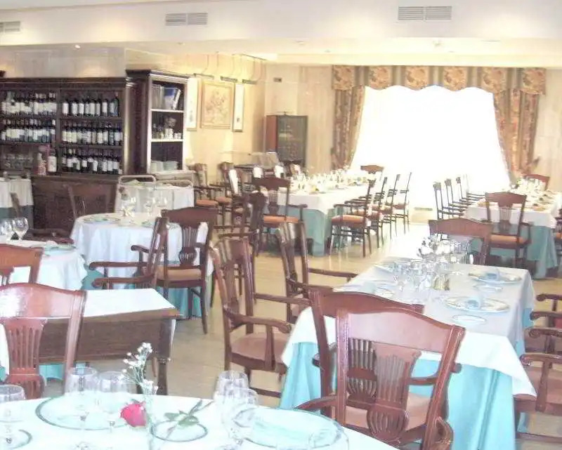 Hotel Sierra Real