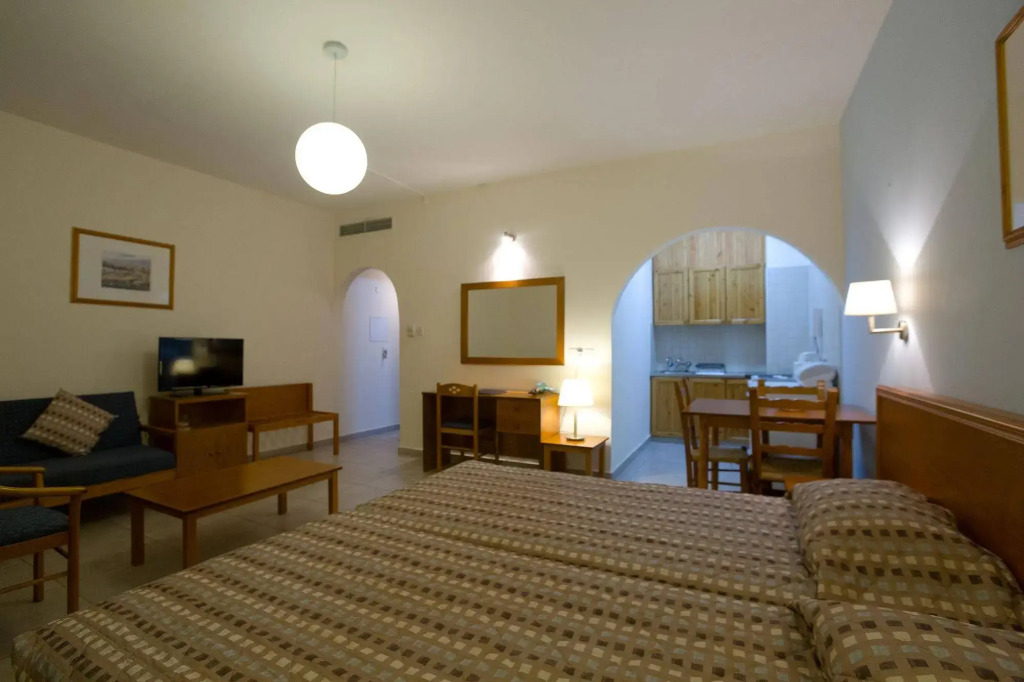 Kefalos Damon Hotel Apartments